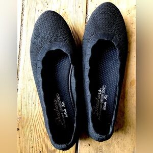 Sketchers Cleo knit Woman’s Shoe Sz9